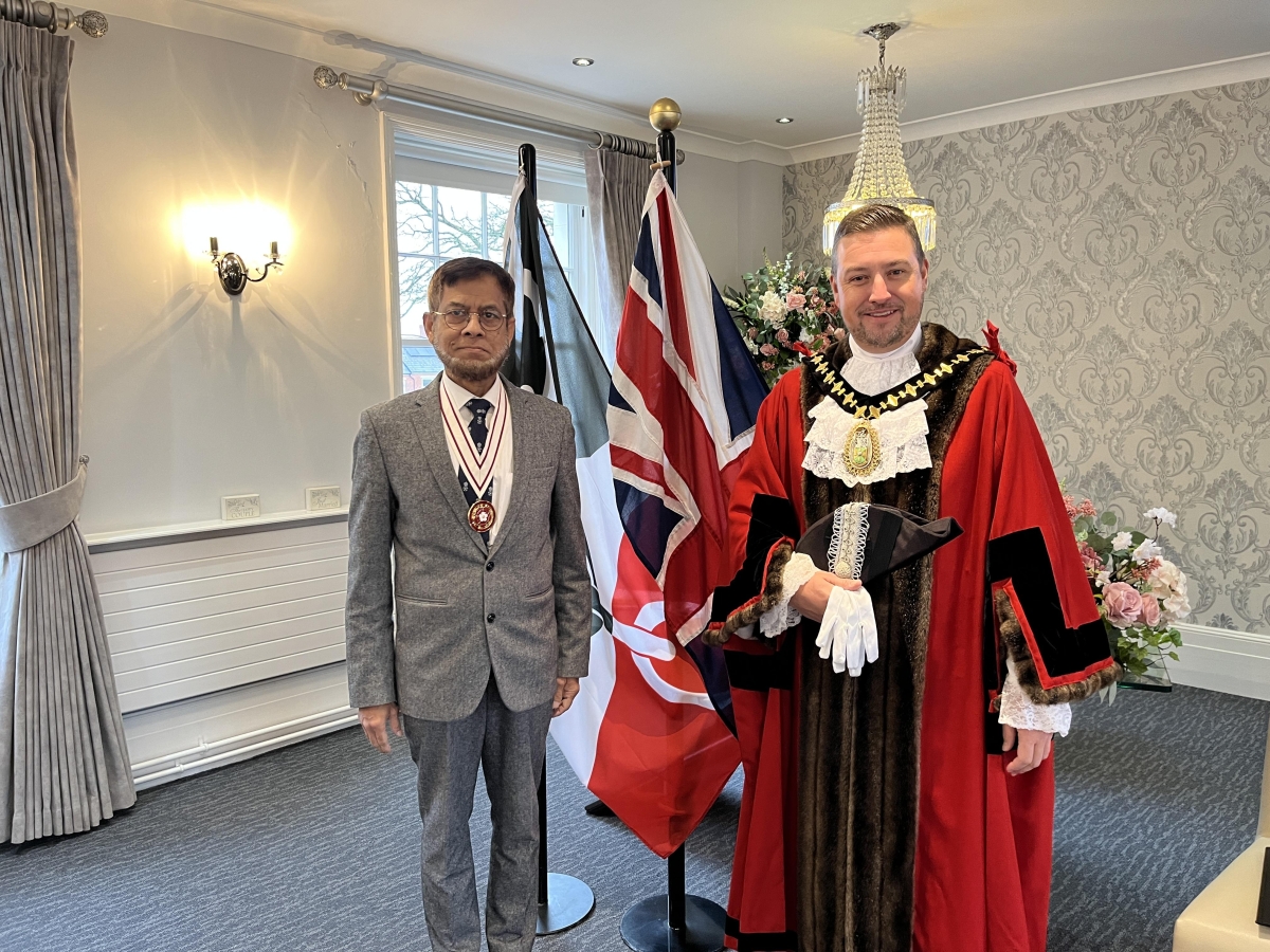 Citizenship Ceremonies - Dr M Sakhawat Hussain DL and Mayor of Sandwell Councillor Richard Jones